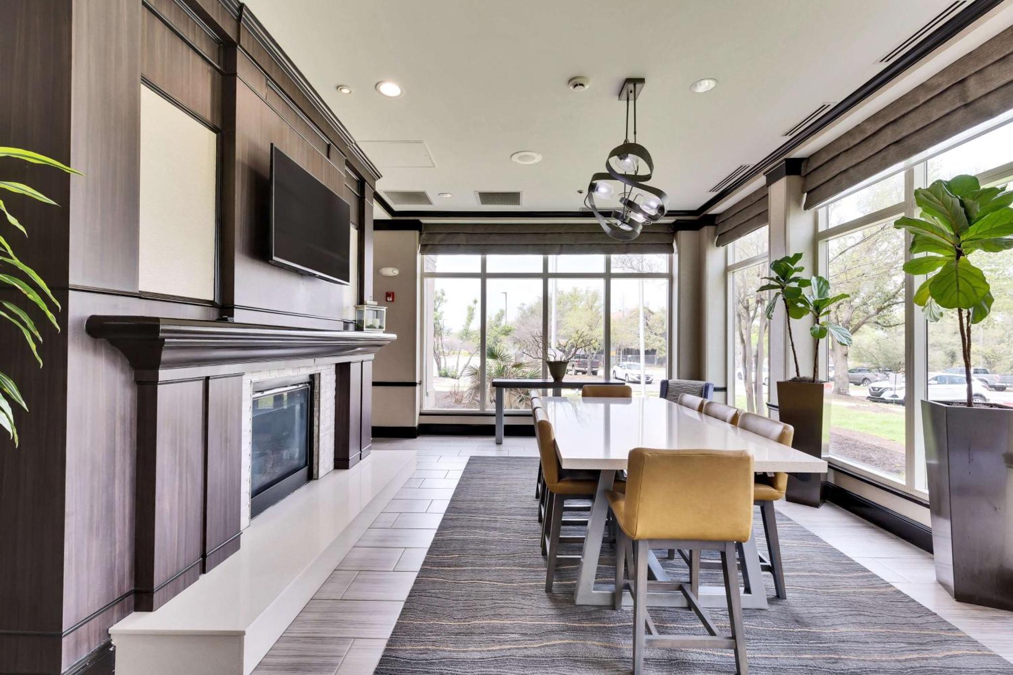 Hilton Garden Inn Austin Northwest/Arboretum Exterior photo
