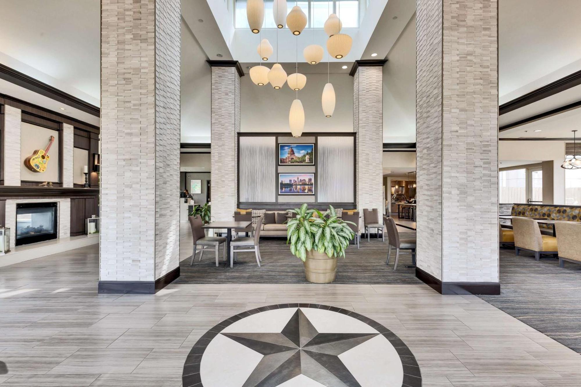 Hilton Garden Inn Austin Northwest/Arboretum Exterior photo